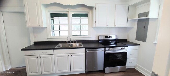 314 Sams Point Rd in Beaufort, SC - Building Photo - Building Photo