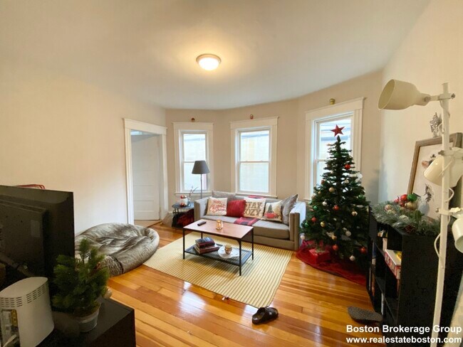 3 Sudan St, Unit 1 in Boston, MA - Foto de edificio - Building Photo