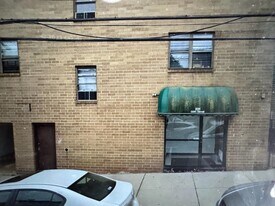231 69th St in Guttenberg, NJ - Building Photo