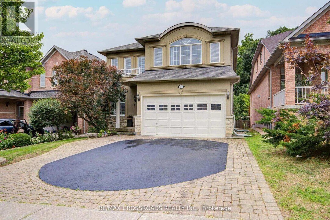 187 Summeridge Dr in Vaughan, ON - Building Photo