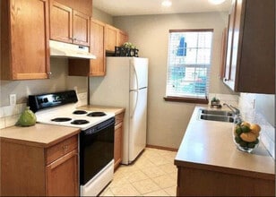 5002 S 30th St, Unit G4 in Tacoma, WA - Building Photo - Building Photo