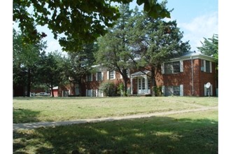 Battin Apartments in Wichita, KS - Building Photo - Building Photo