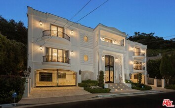 1455 Robmar Dr in Beverly Hills, CA - Building Photo - Building Photo