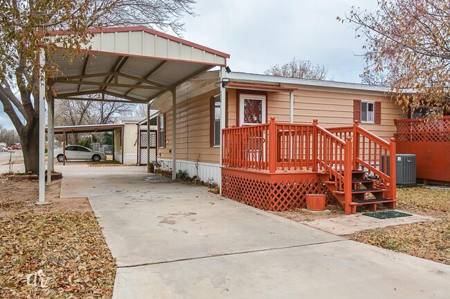 302 Western Hills Dr, Unit 302 Western Hills