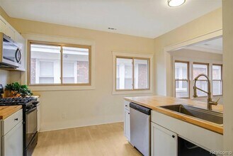 1484 Virginia Park St, Unit Upper in Detroit, MI - Building Photo - Building Photo
