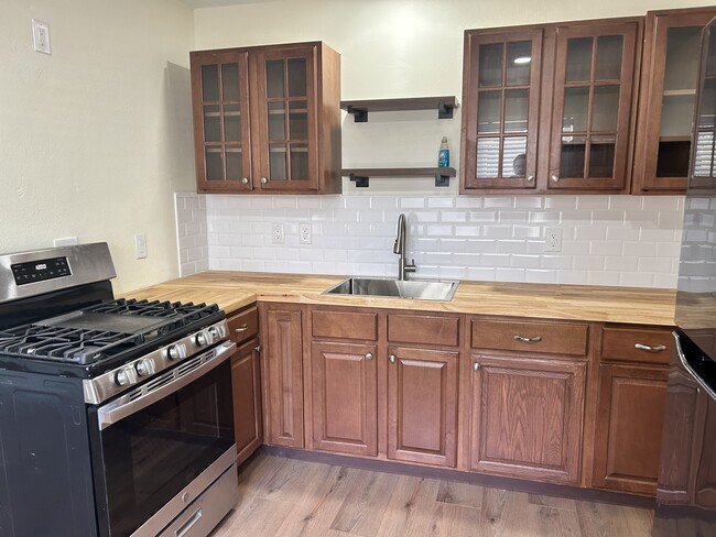 827 40th St S in St. Petersburg, FL - Building Photo - Building Photo