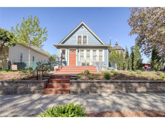 property at 1618 6th St NE