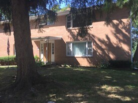 1306 Jewel Ct, Unit 1 in Madison, WI - Building Photo