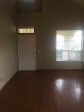 1573 Shadowood Ct in Tracy, CA - Foto de edificio - Building Photo