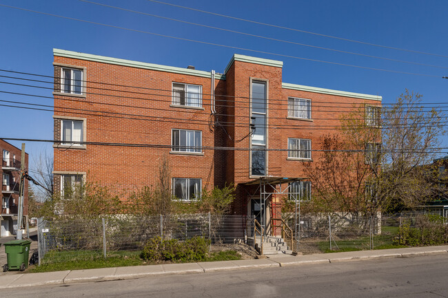 1420-1460 Crevier Rue in St. Laurent, QC - Building Photo - Building Photo