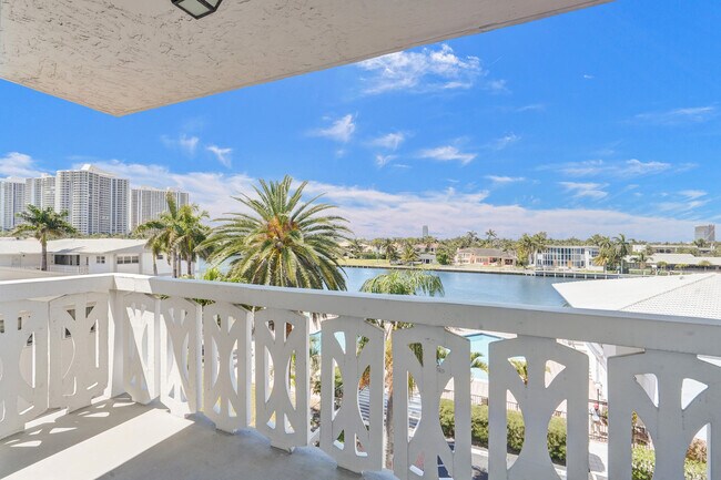 property at 3113 S Ocean Dr