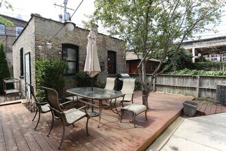 931 W Newport Ave, Unit 05C in Chicago, IL - Building Photo - Building Photo