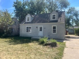 1743 Trinity Blvd in Fort Wayne, IN - Building Photo