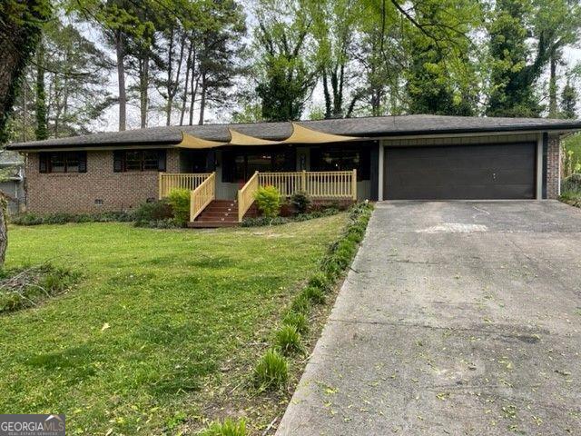 5889 S Fulton Cir NW in Norcross, GA - Foto de edificio