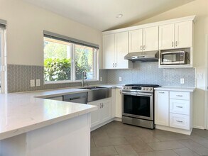 4030 134th Ave SE in Bellevue, WA - Building Photo - Building Photo