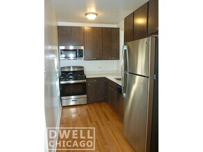 2934 W Palmer St, Unit S in Chicago, IL - Building Photo - Building Photo