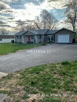 908 Center Ct in Ballwin, MO - Building Photo