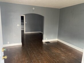 810 N Bradley Ave in Indianapolis, IN - Building Photo - Building Photo