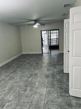 131 Crown Point Cir in Longwood, FL - Foto de edificio - Building Photo