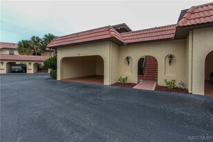 364 NW 14th Pl in Crystal River, FL - Building Photo