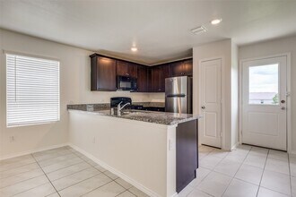 345 Pueblo Bonito Trl in Haslet, TX - Building Photo - Building Photo
