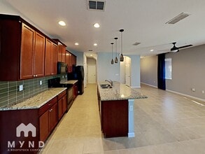 1888 Compass Flower Way in Ocoee, FL - Building Photo - Building Photo