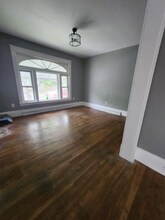 560 W 17th St in Erie, PA - Building Photo - Building Photo
