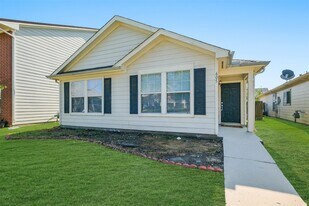 605 Pinto Springs Ln in Houston, TX - Building Photo