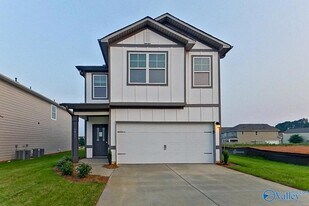 6425 Upchurch Dr in Huntsville, AL - Building Photo