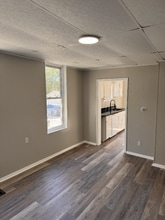 564 Eastern Ave in Bellefontaine, OH - Building Photo - Building Photo