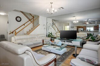 9357 Golden Timber Ln in Las Vegas, NV - Building Photo - Building Photo