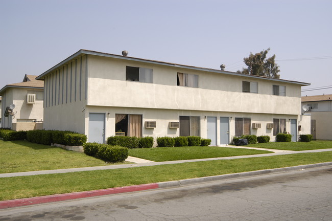 567 Penrose Dr in Corona, CA - Building Photo - Building Photo