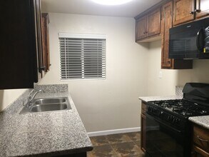 School Property in Porterville, CA - Building Photo - Interior Photo