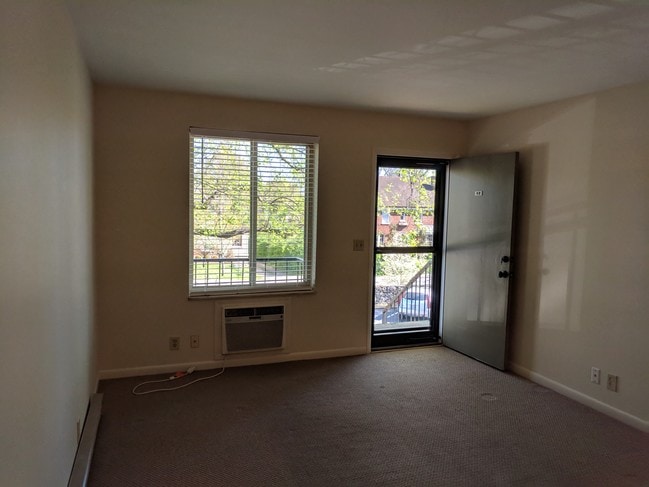 2601 Hillsboro Pike, Unit B12 in Nashville, TN - Building Photo - Building Photo