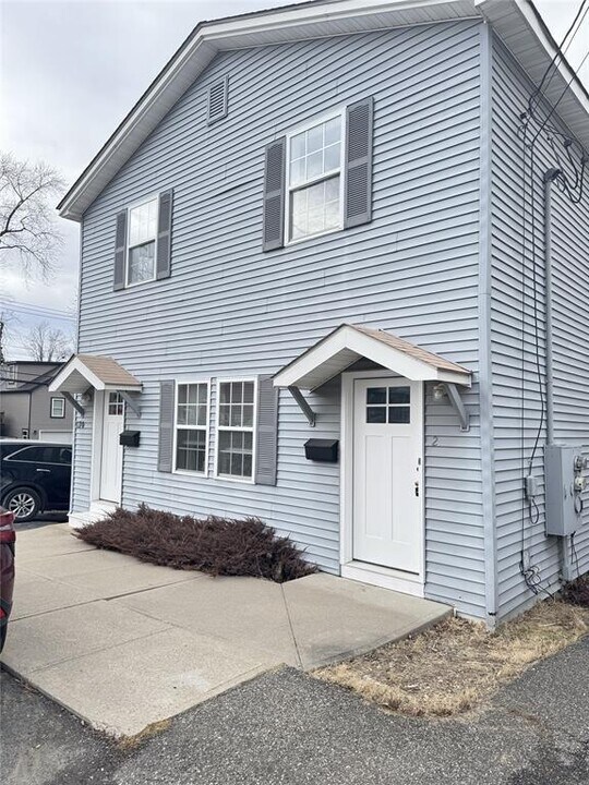 174 Clinton St in Montgomery, NY - Building Photo