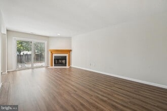12 Nutmeg Dr in Lumberton, NJ - Foto de edificio - Building Photo