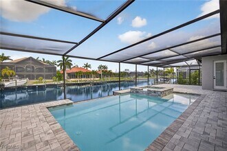 2532 SW 26th Pl in Cape Coral, FL - Building Photo - Building Photo