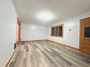 111 Dempster St in Buffalo, NY - Building Photo - Building Photo