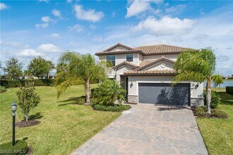 19860 The Pl Blvd in Estero, FL - Building Photo - Building Photo