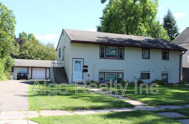 property at 4029 2nd St NE