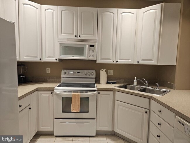 property at 34297 Summerlyn Dr