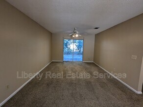 350 Beverly St in Hinesville, GA - Building Photo - Building Photo