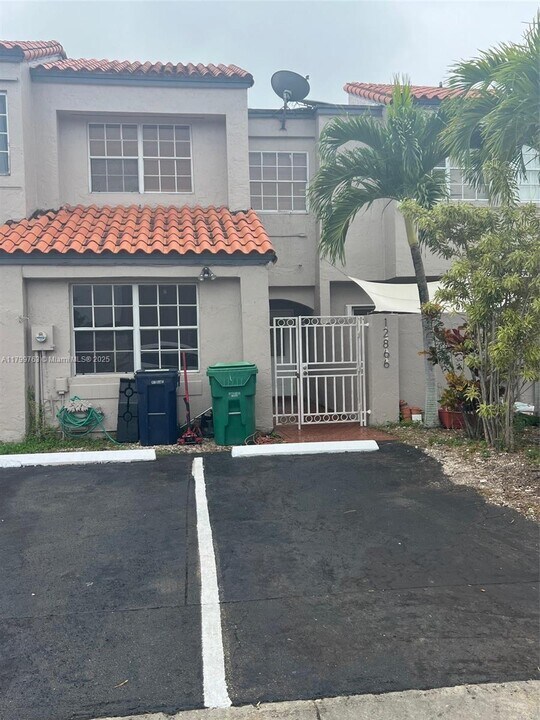 12866 SW 62nd Terrace in Miami, FL - Building Photo