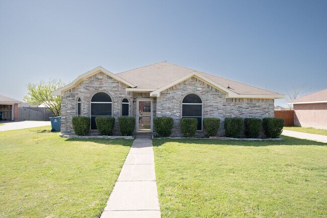 property at 1025 Mockingbird Ln