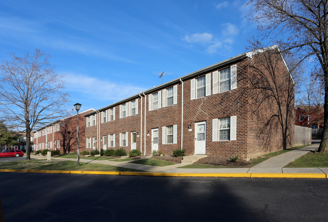 Charles Landing Apartments in Indian Head, MD - Foto de edificio