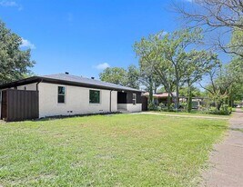 3520 Sidney Dr in Mesquite, TX - Building Photo