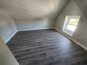 1816 W Jefferson St, Unit #3 in Louisville, KY - Building Photo - Building Photo