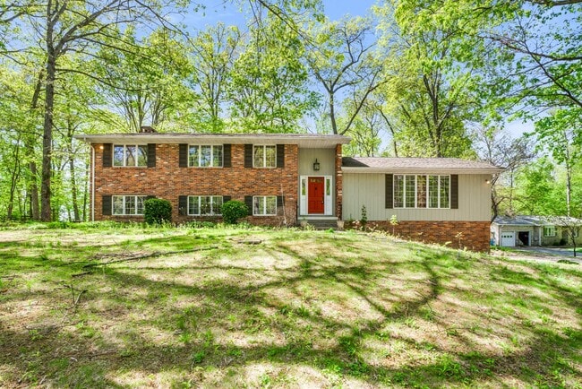 property at 5518 Woodlyn Rd