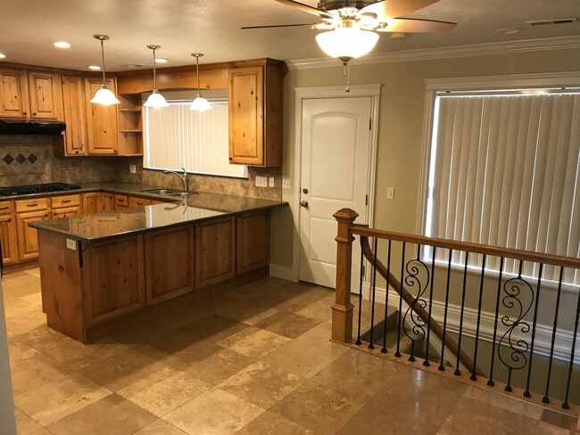 3375 S Riviera Dr in South Salt Lake, UT - Building Photo - Building Photo