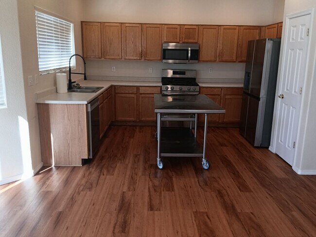 1051 Marapi St NW in Albuquerque, NM - Building Photo - Building Photo